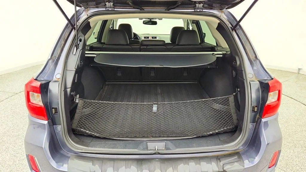 Used 2016 Carbide Gray Metallic Subaru 4dr Wagon 2.5i Limited PZEV w/ Moonroof, Navigation & EyeSight image 22
