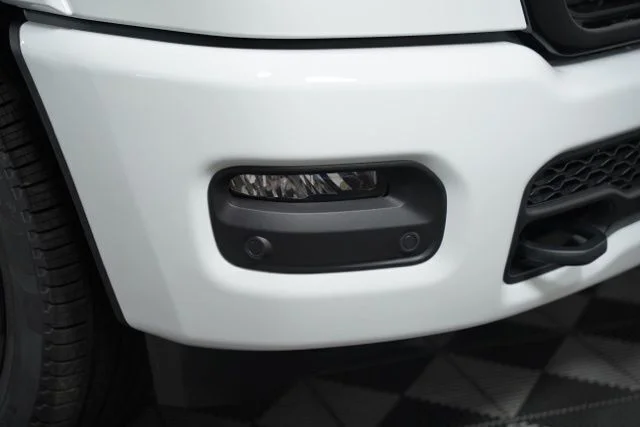 New 2026 Bright White Clear-Coat Exterior Paint RAM Limited image 45