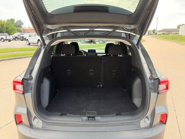 Used 2024 Gray Ford Active image 25
