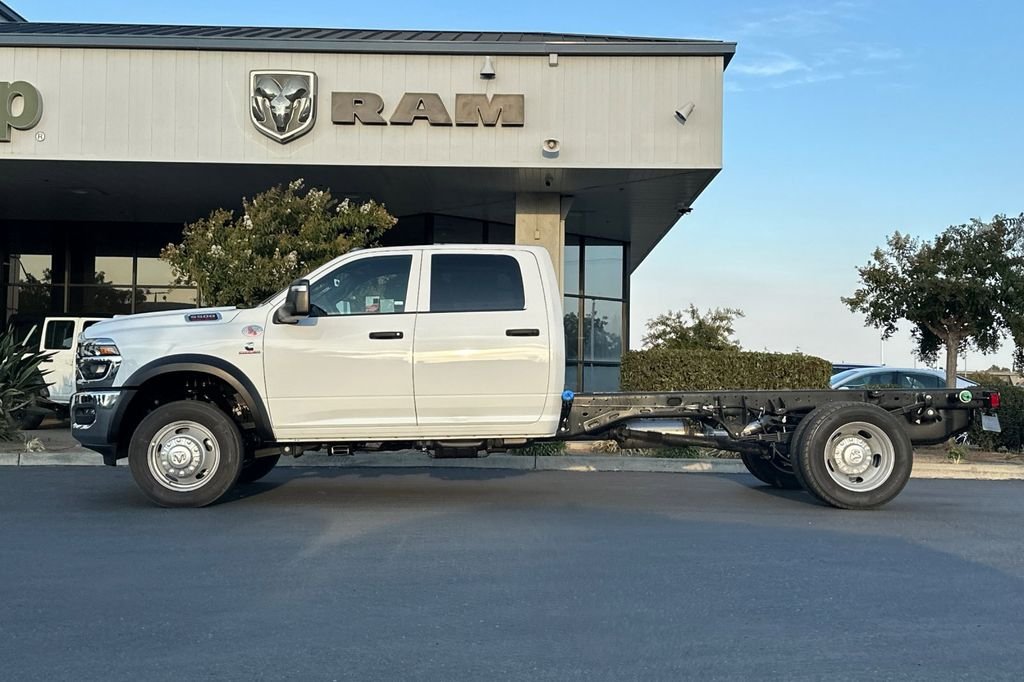 New 2026 Bright White Clear-Coat Exterior Paint RAM Tradesman image 7