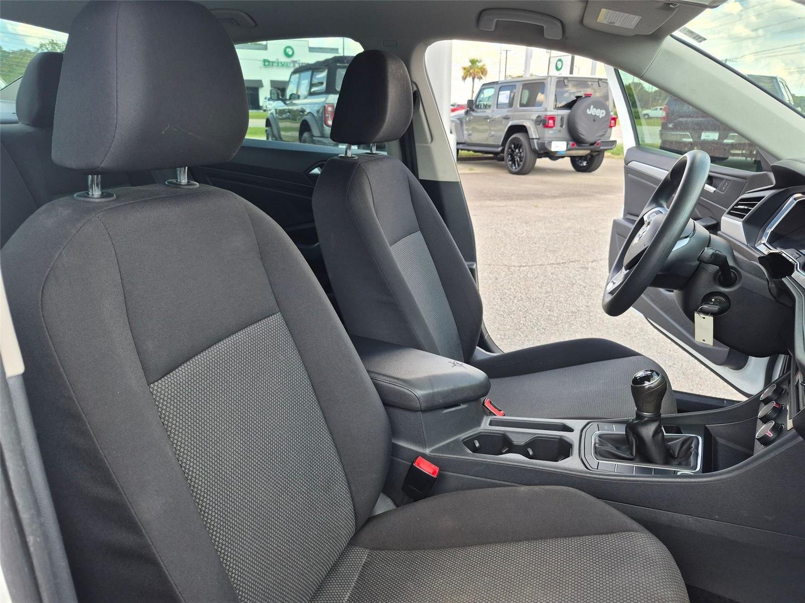 Used 2019 Pure White Volkswagen S image 31