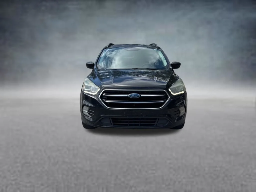 Used 2017 Black Ford SE image 3
