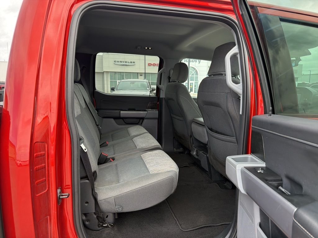Used 2023 Red Ford XLT image 17