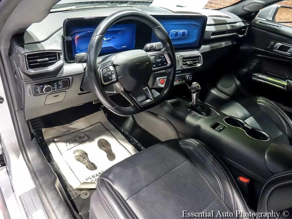 Used 2025 Silver Ford EcoBoost Premium Convertible image 13