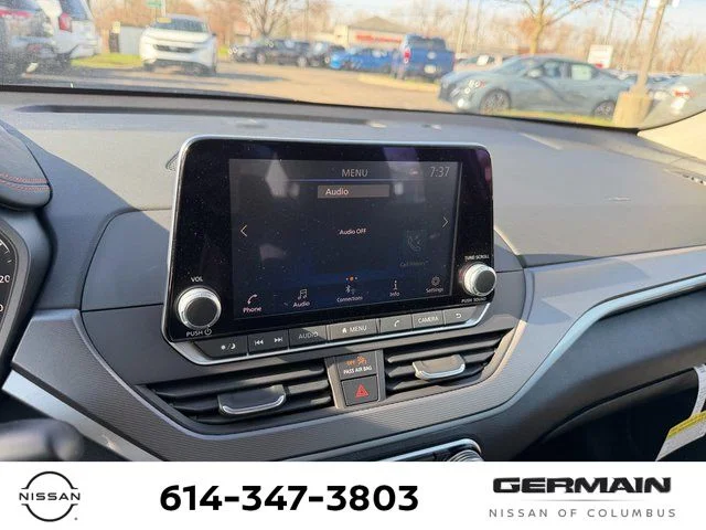 2025 Nissan Altima SR - Photo 25
