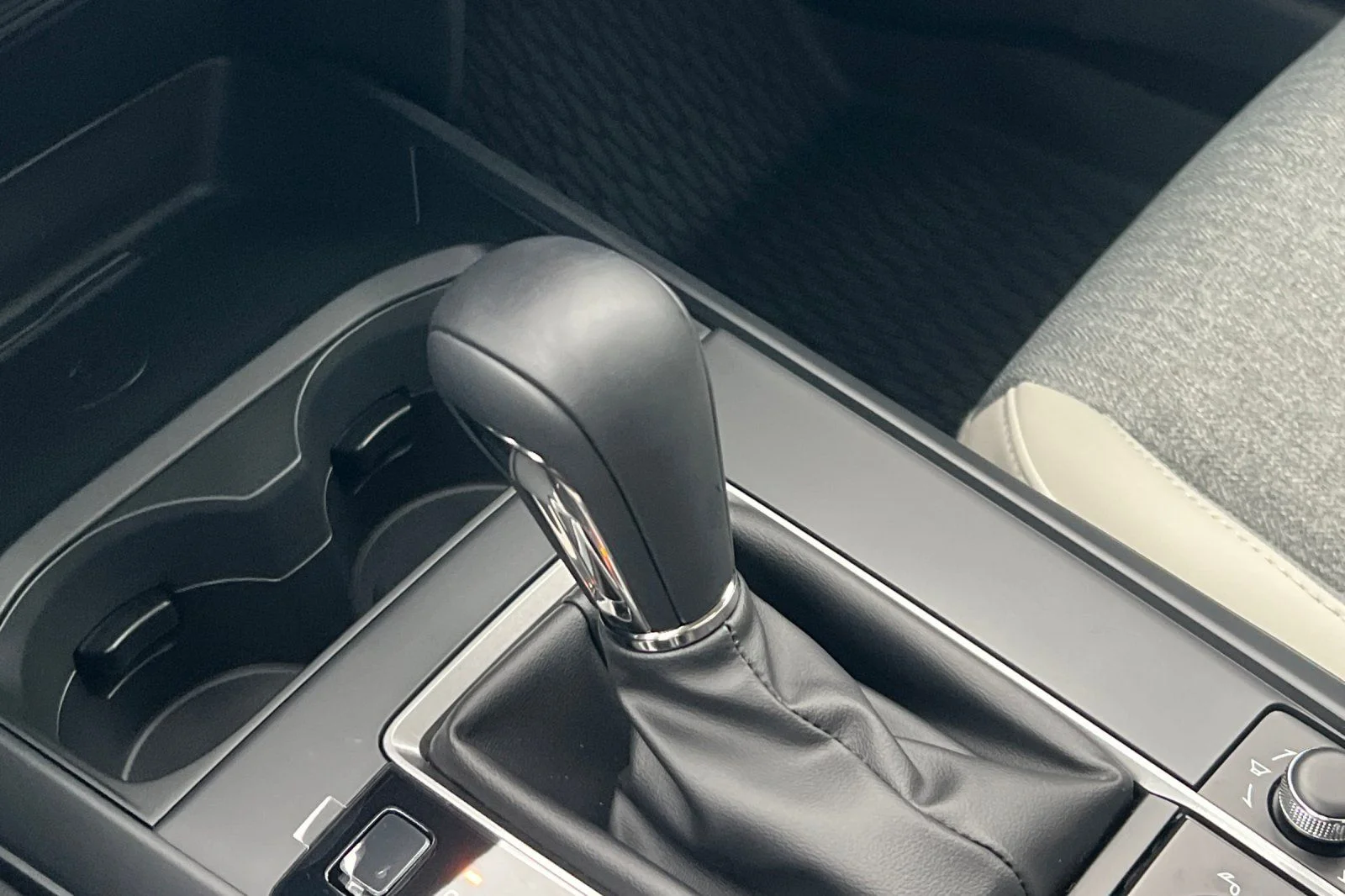 2026 Mazda CX-30 Aire Edition - Photo 18