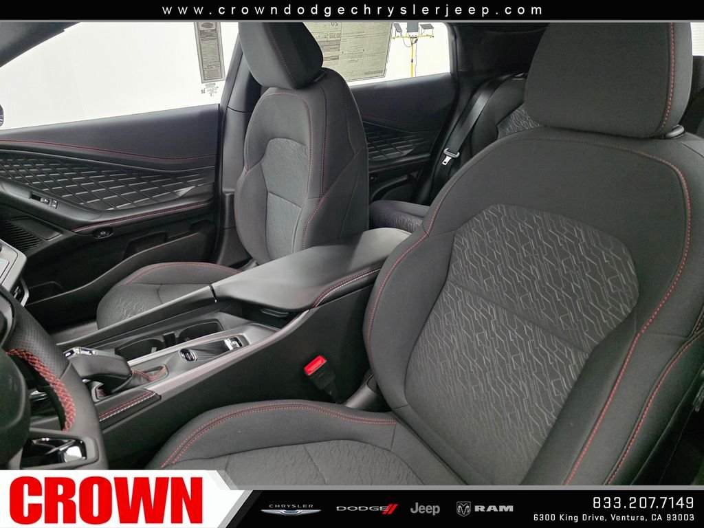 New 2026 Diamond Black Crystal Pearlcoat Dodge R/T image 15