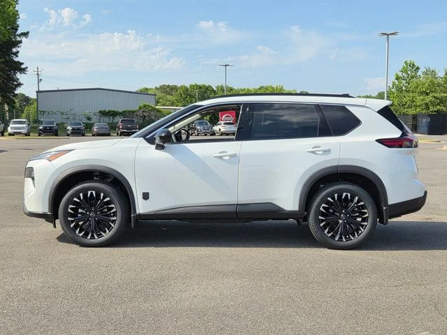 New 2026 Everest White Pearl TriCoat Nissan Dark Armor™ image 2