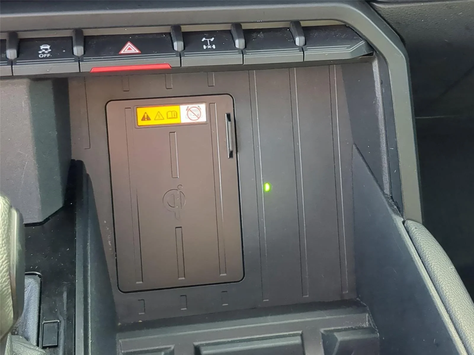 Used 2023  TOYOTA  image 28