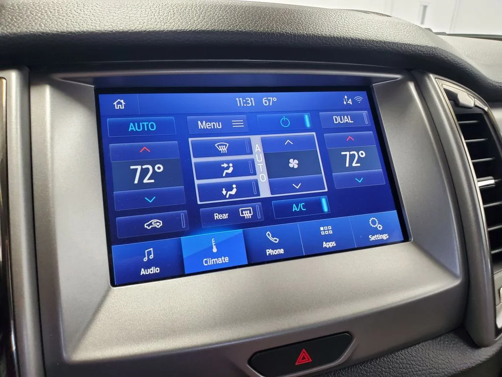 Used 2023 Black Ford XLT image 17