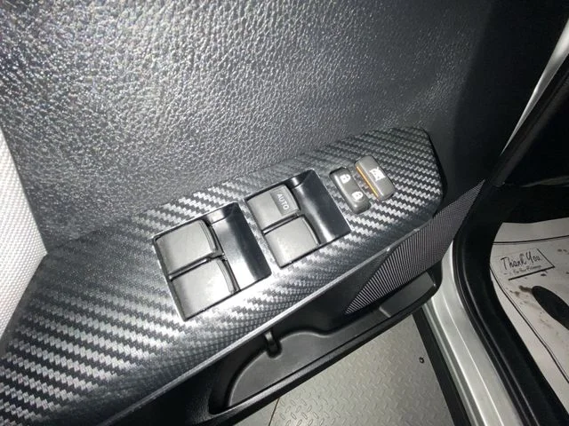 Used 2014 Silver Toyota XLE image 13