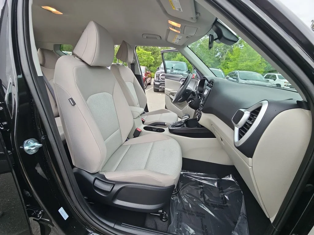 Used 2025 Black Kia LX image 10