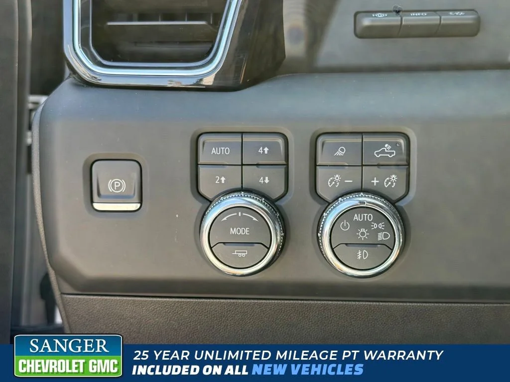 Used 2023 White Frost Tricoat GMC Denali Ultimate image 29