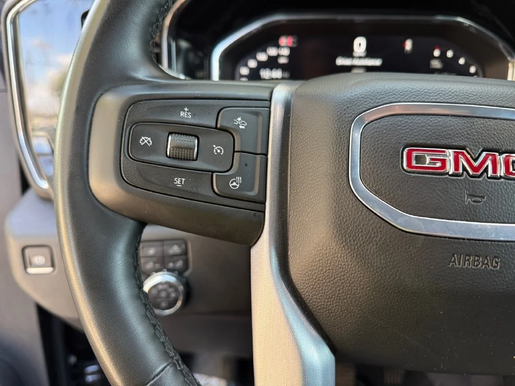 Used 2025 Black GMC SLT image 24