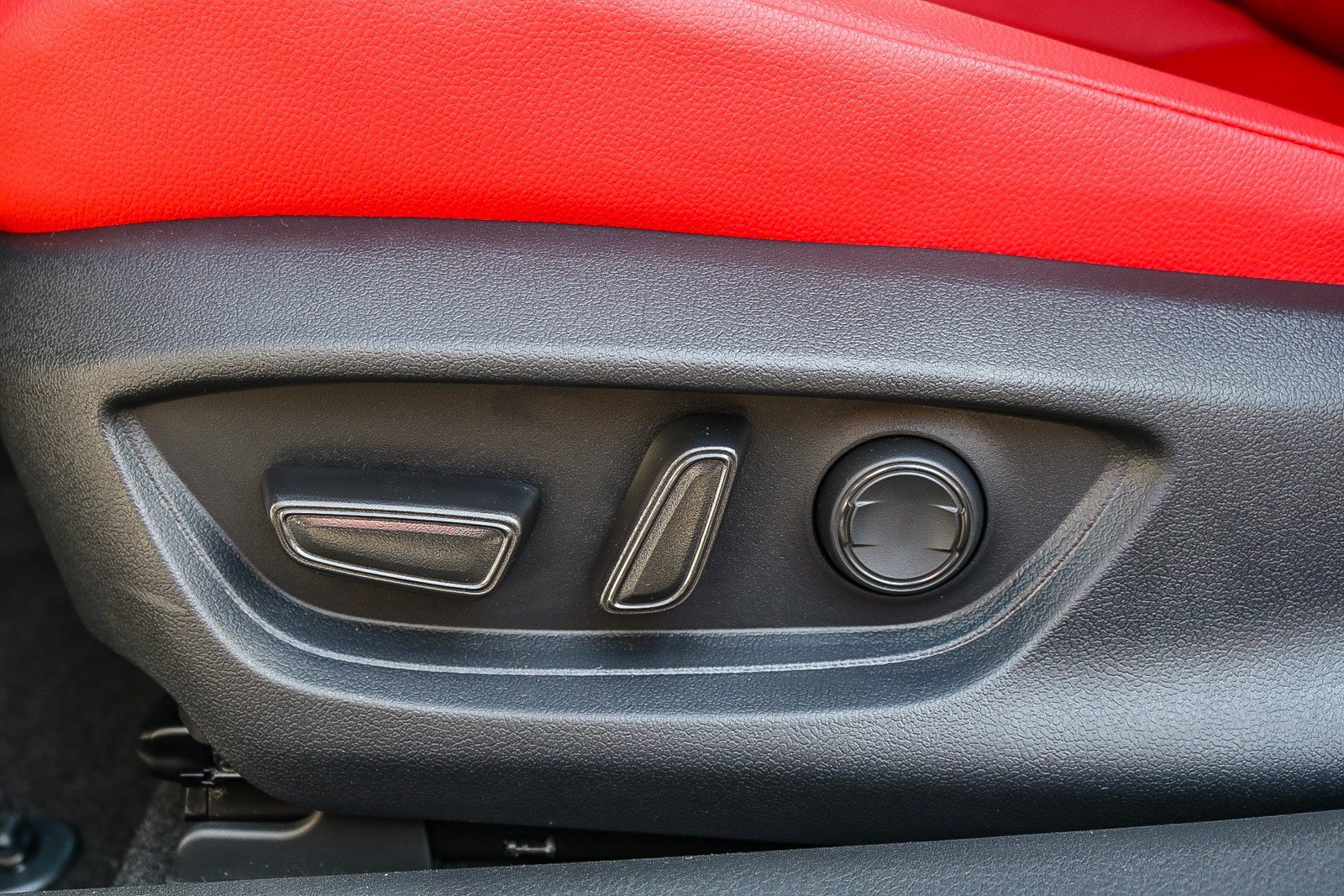 New 2026 Heavy Metal <sup>1</sup> Toyota  XSE AWD image 22