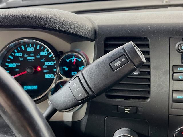 Used 2013 Silver GMC SLE image 19