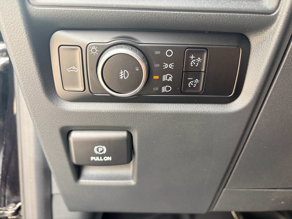 Used 2024 Agate Black Metallic Ford XLT image 20