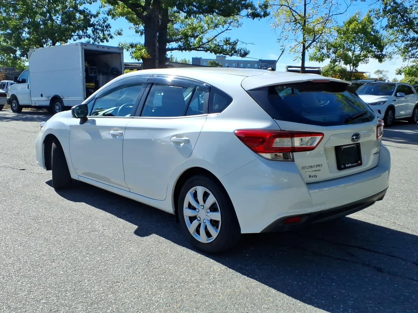 Used 2019 Crystal White Pearl Subaru  image 7