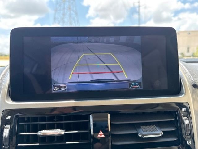 Used 2023 White Lexus 460 image 14