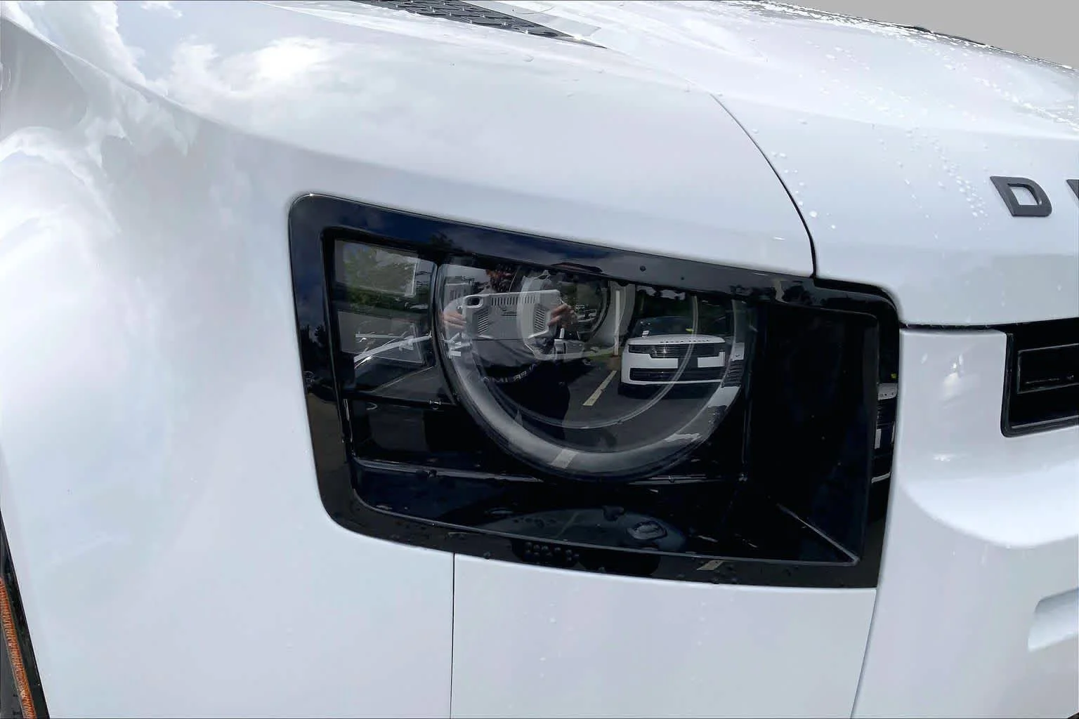 New 2026 Fuji White Land Rover X-Dynamic SE image 15