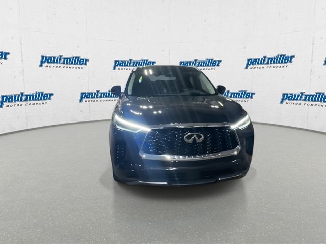 Used 2023 Black INFINITI Sensory image 4