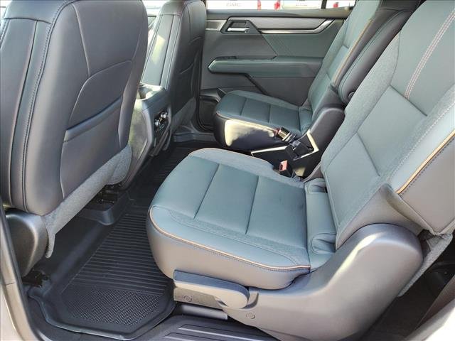 2027 GMC Acadia AT4 - Photo 8