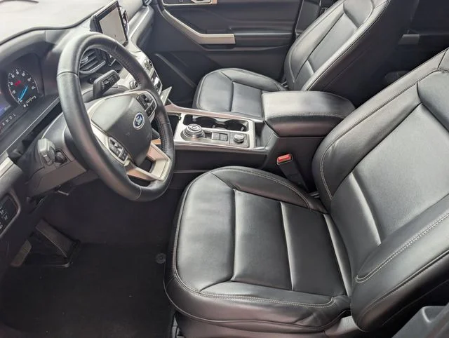 Used 2023 Gray Metallic Ford XLT image 8