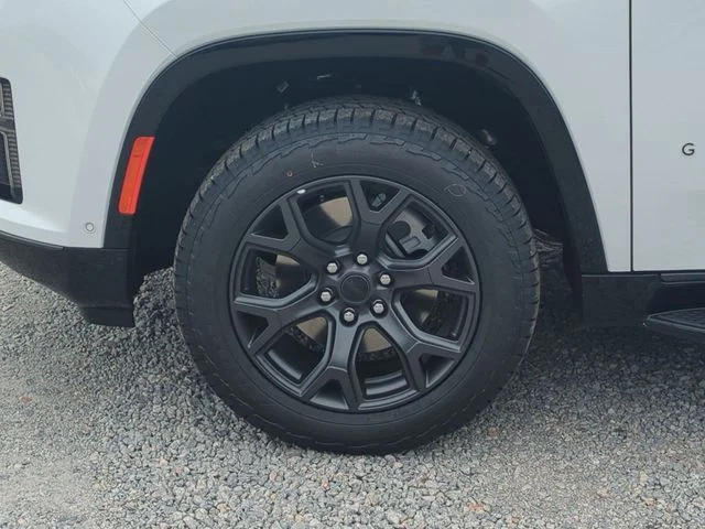 New 2026 Bright White Clearcoat Jeep Upland image 10