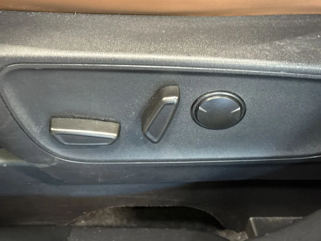 Used 2023 Red Ford Outer Banks image 27