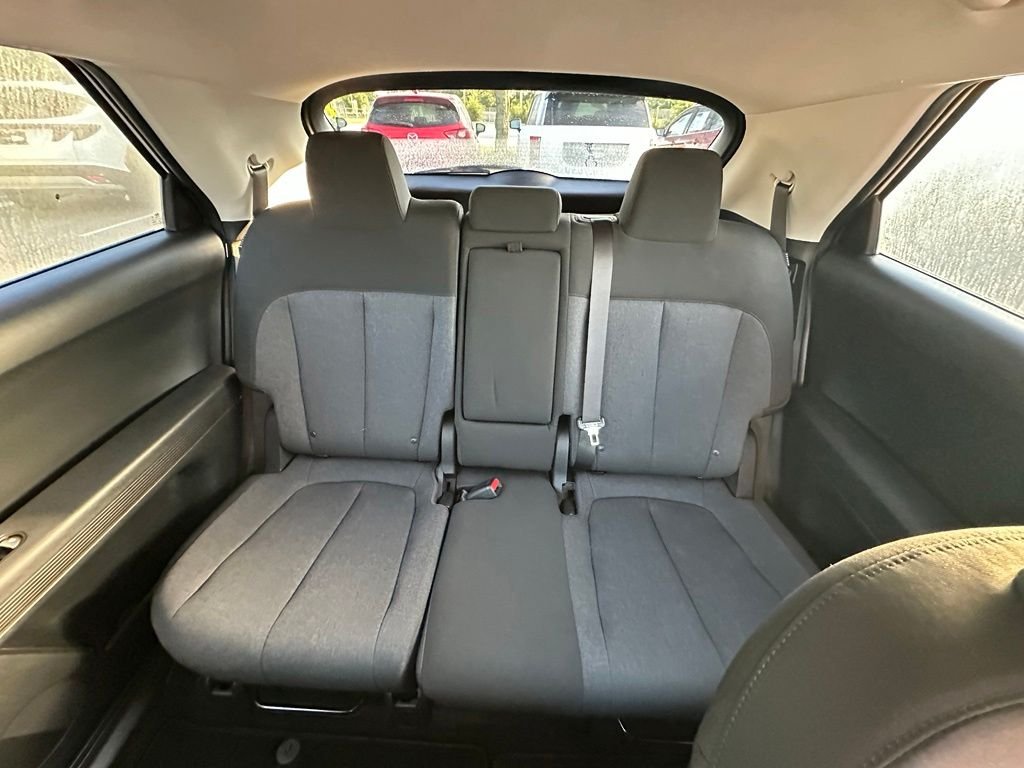 2025 Hyundai IONIQ 5 SE - Photo 11