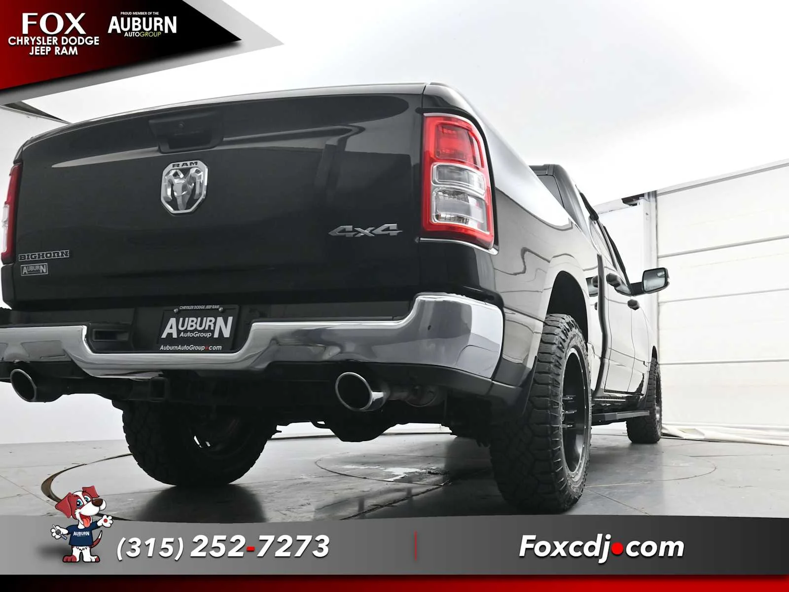 Used 2023 Diamond Black Crystal Pearlcoat Ram Big Horn image 32