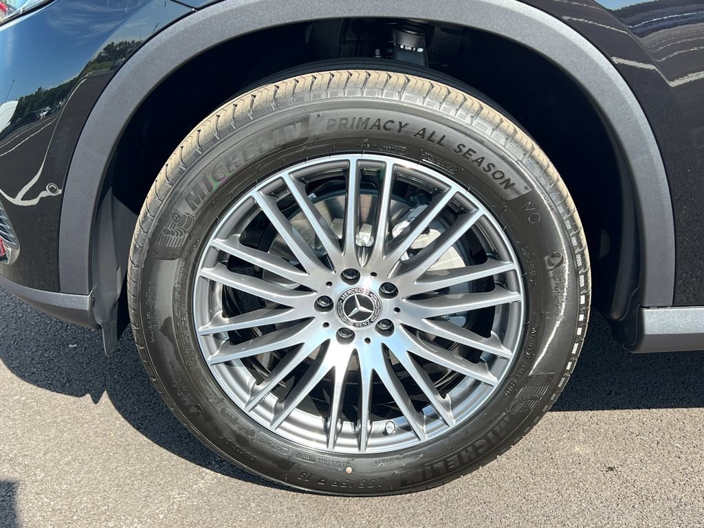 New 2027 Black Mercedes-Benz GLC 300 image 62
