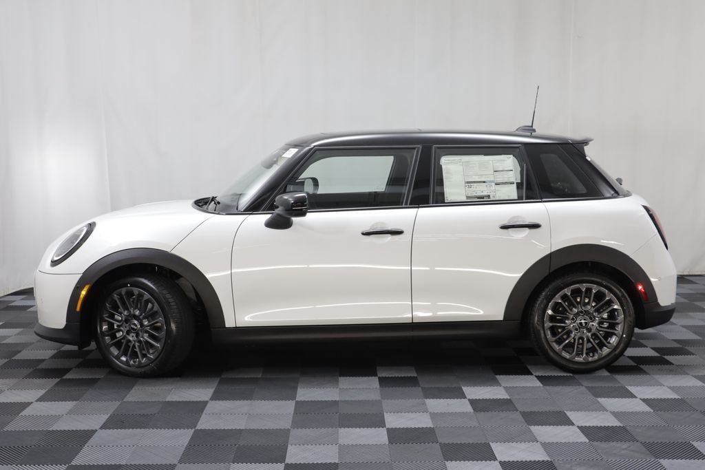 New 2026 White Metallic MINI Iconic image 5