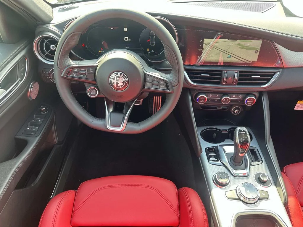 2026 Alfa Romeo Giulia Base - Photo 21