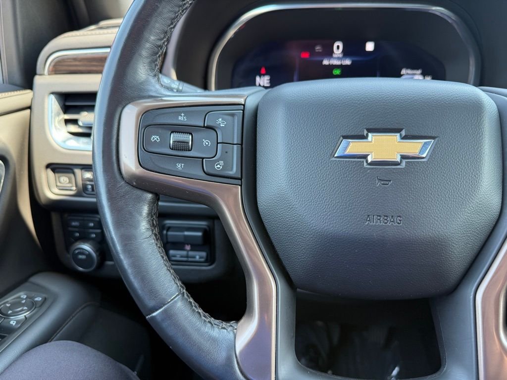 Used 2022 Red Chevrolet High Country image 27