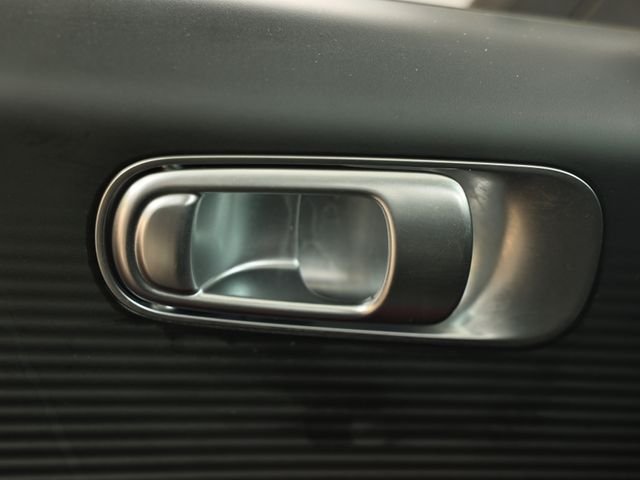 Used 2023 Gravity Gold Matte Hyundai SEL image 14