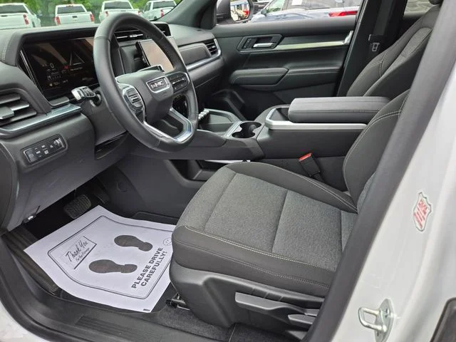 Used 2025 White GMC Elevation image 10
