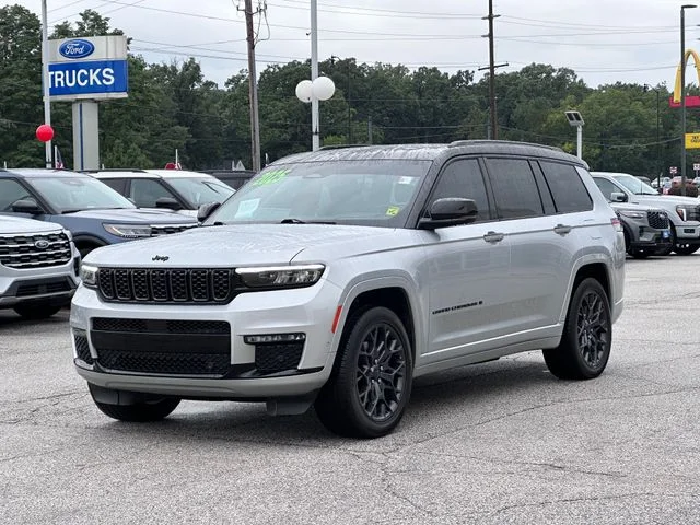 Certified Used 2025 Black Jeep Summit image 3
