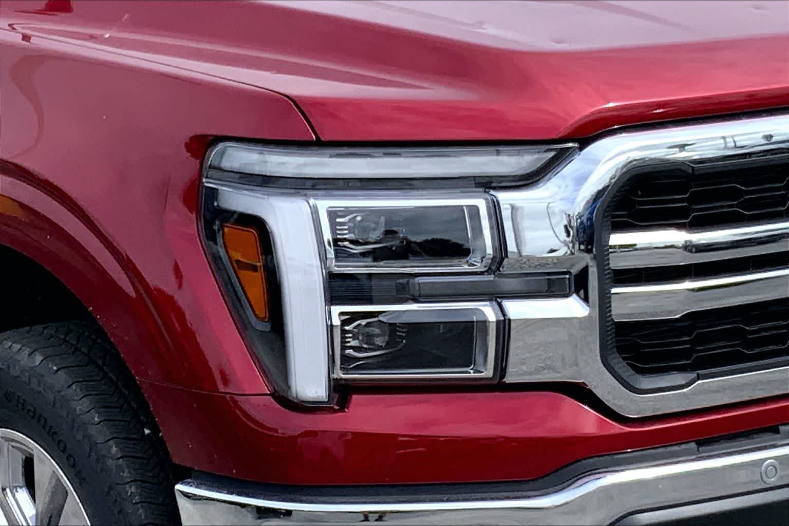 New 2026 Ruby Red Metallic Tinted Clearcoat Ford Lariat® image 11