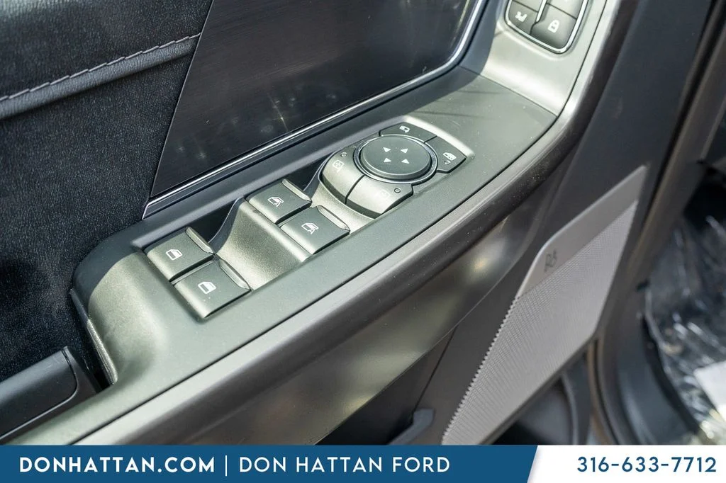 New 2026 Carbonized Gray Metallic Ford Lariat® image 18