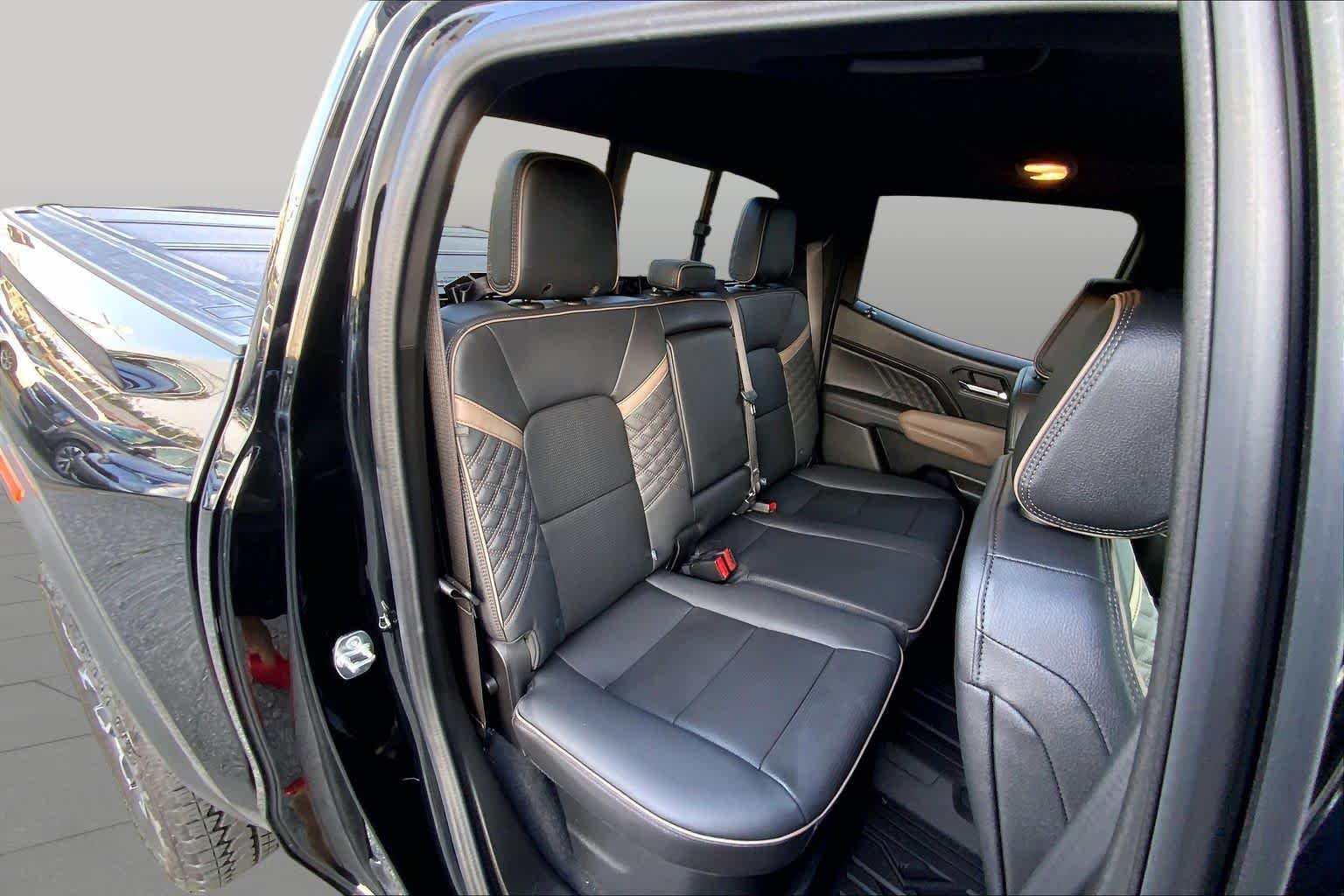 Used 2026 Onyx Black GMC 4WD Denali image 19