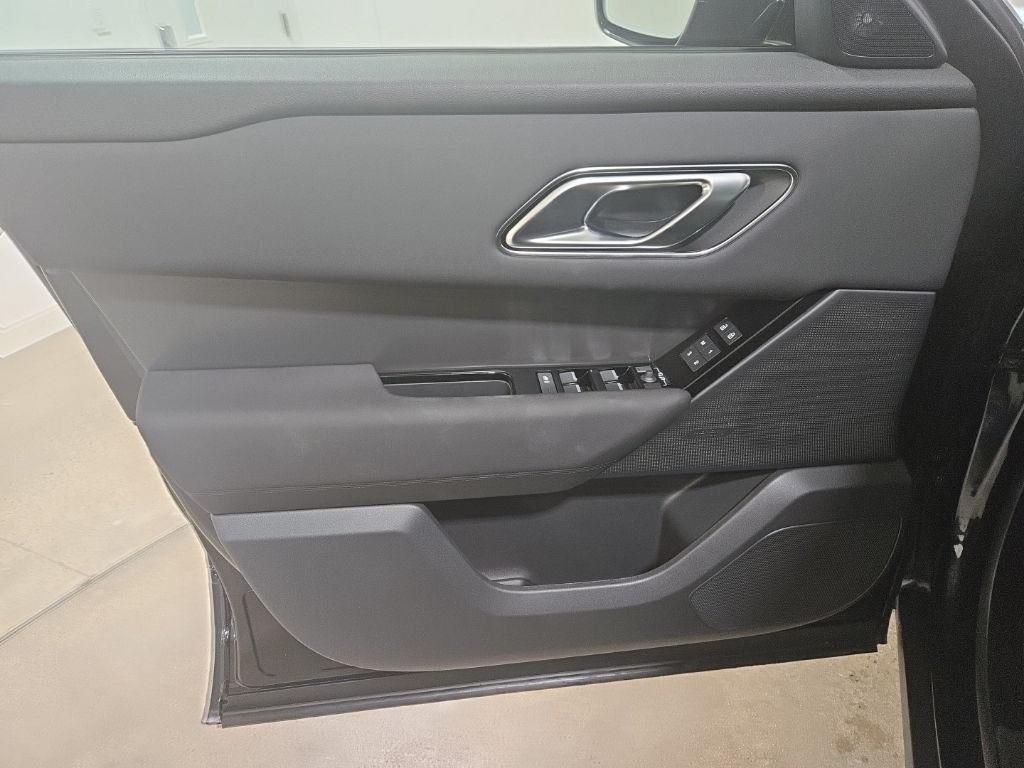 New 2026 Santorini Black LAND ROVER S image 22