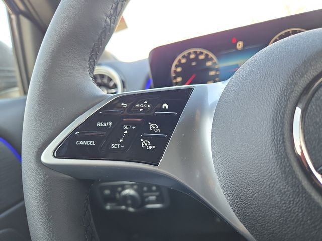 New 2026 Mountain Grey Metallic Mercedes-Benz GLB250 image 18