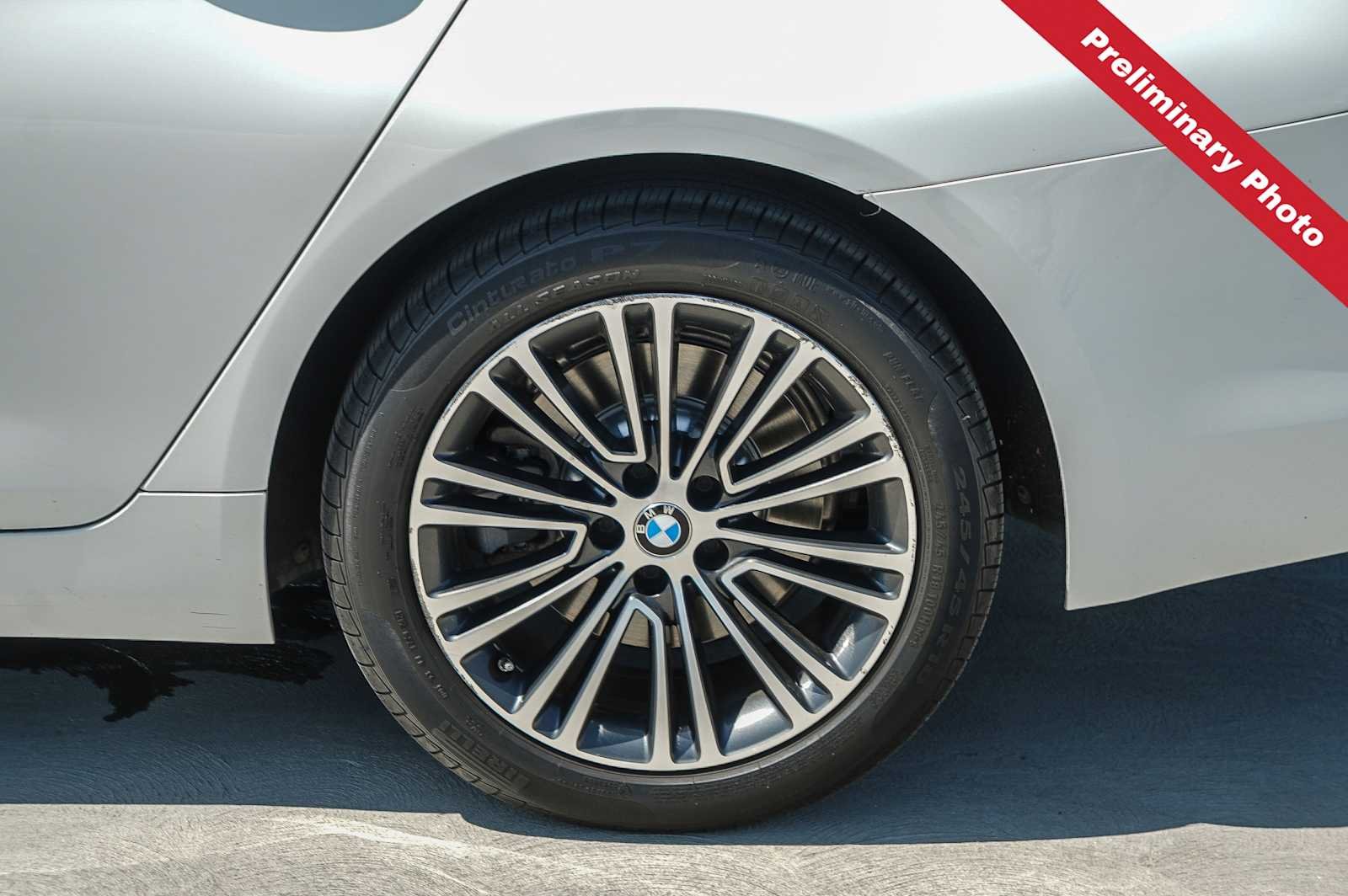 Used 2019 Alpine White BMW 530i image 11