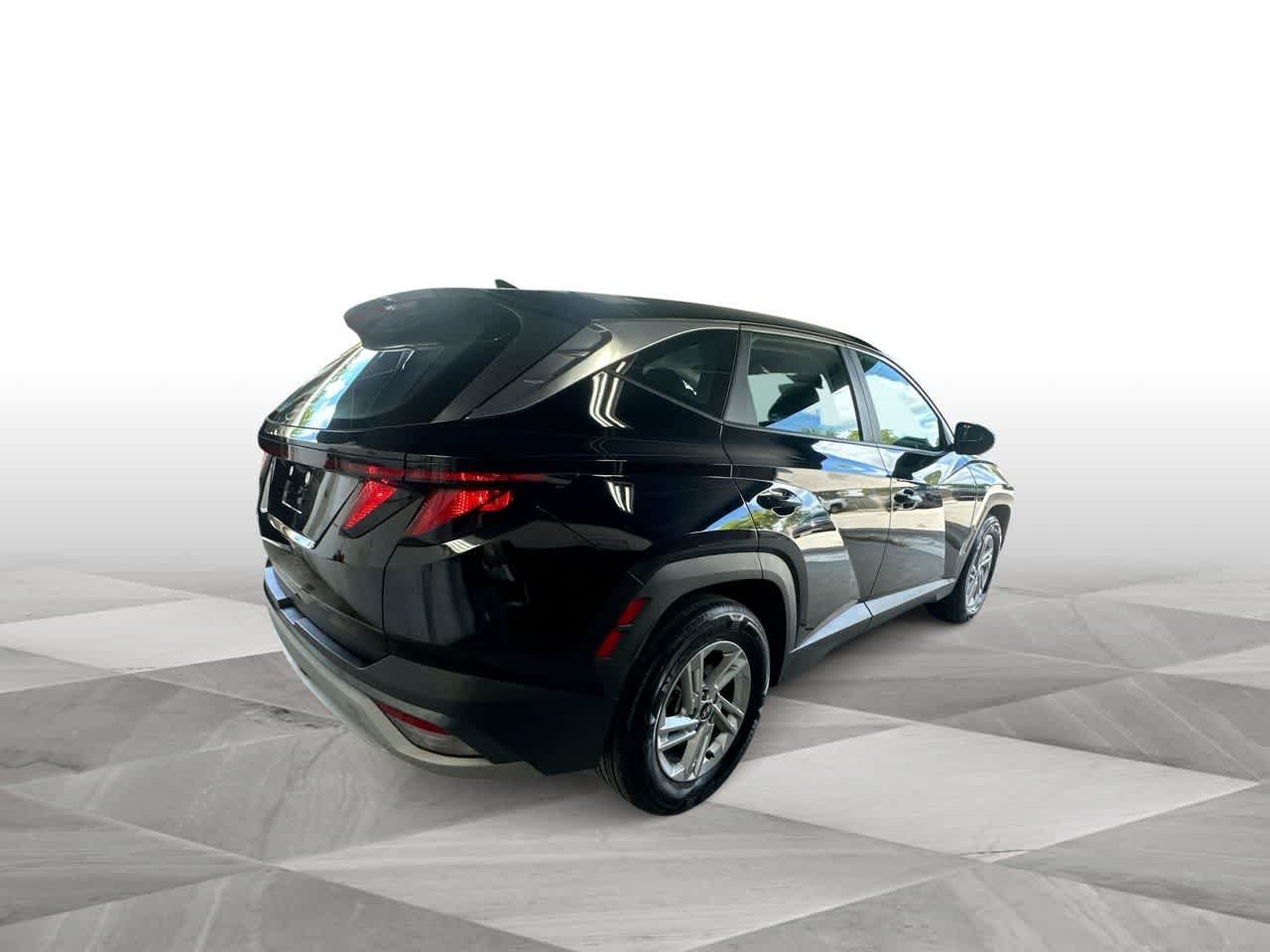 2025 Hyundai Tucson SE - Photo 8