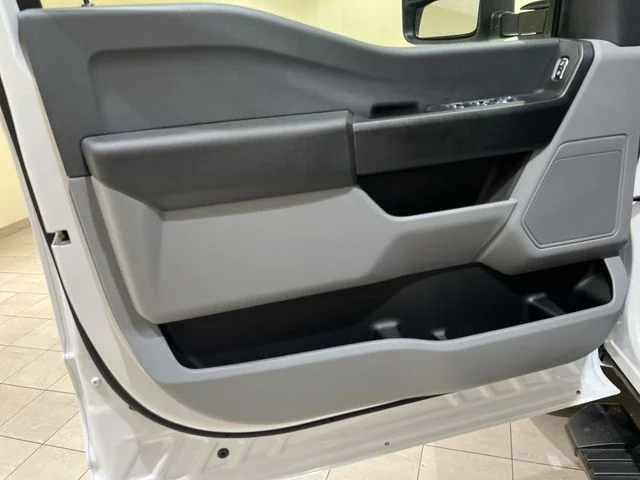 New 2026 Oxford White Ford F-350® XL image 18