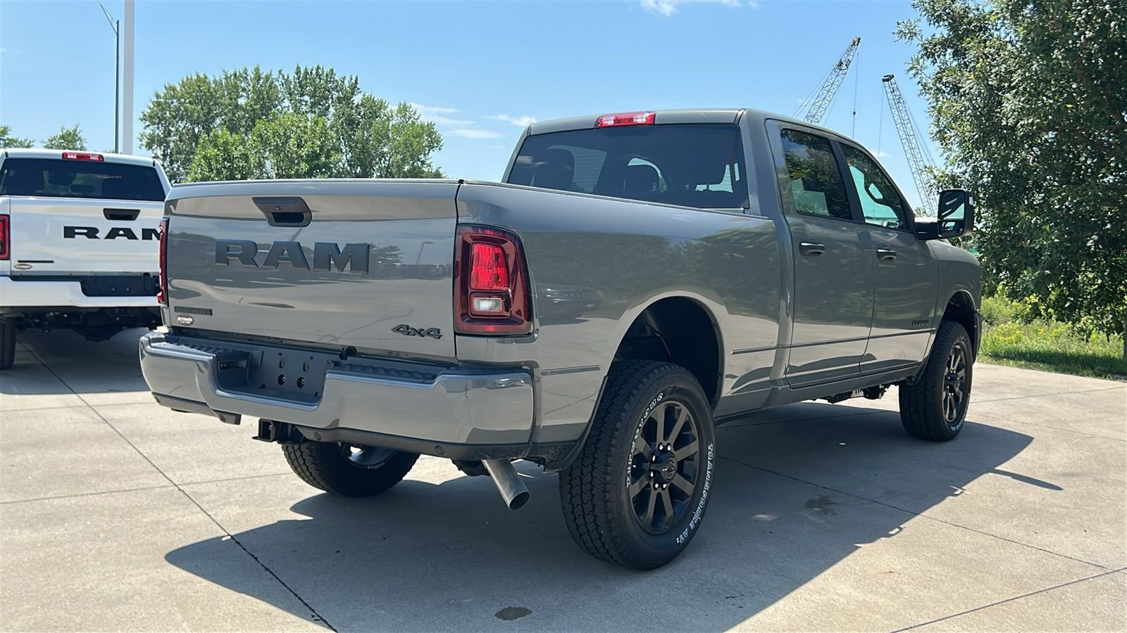New 2026 Ceramic Gray Clear-Coat Exterior Paint RAM Big Horn image 4