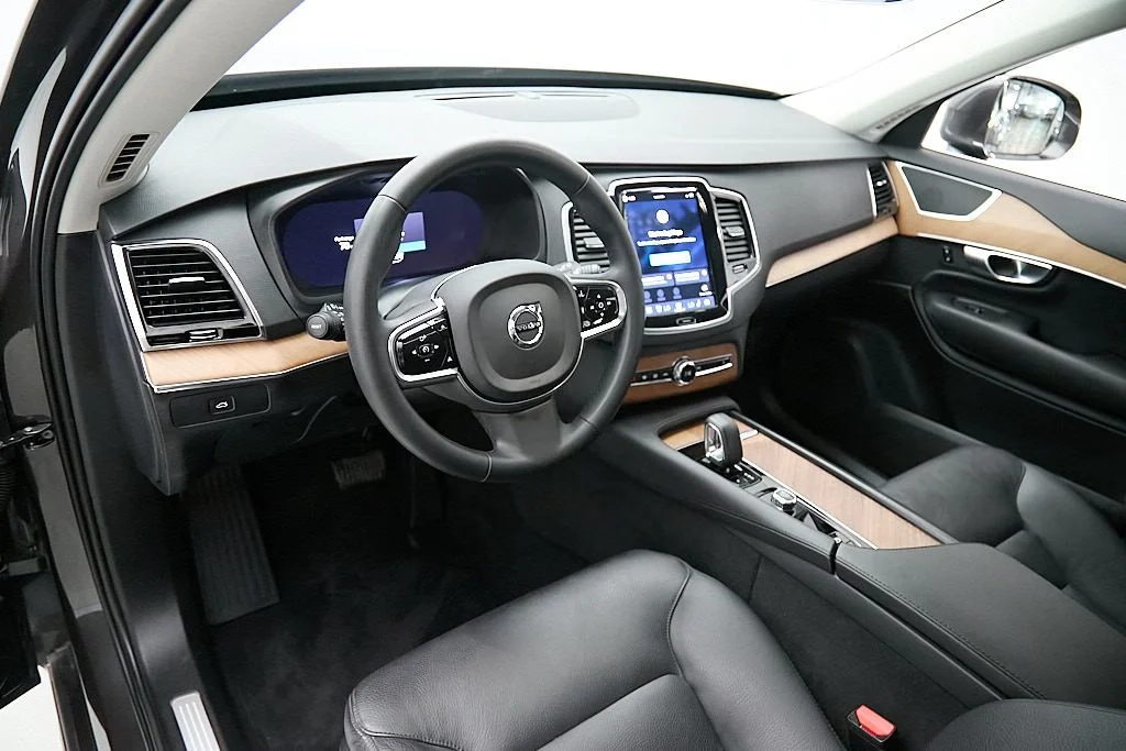 Certified Used 2024 Platinum Grey Volvo Plus image 12