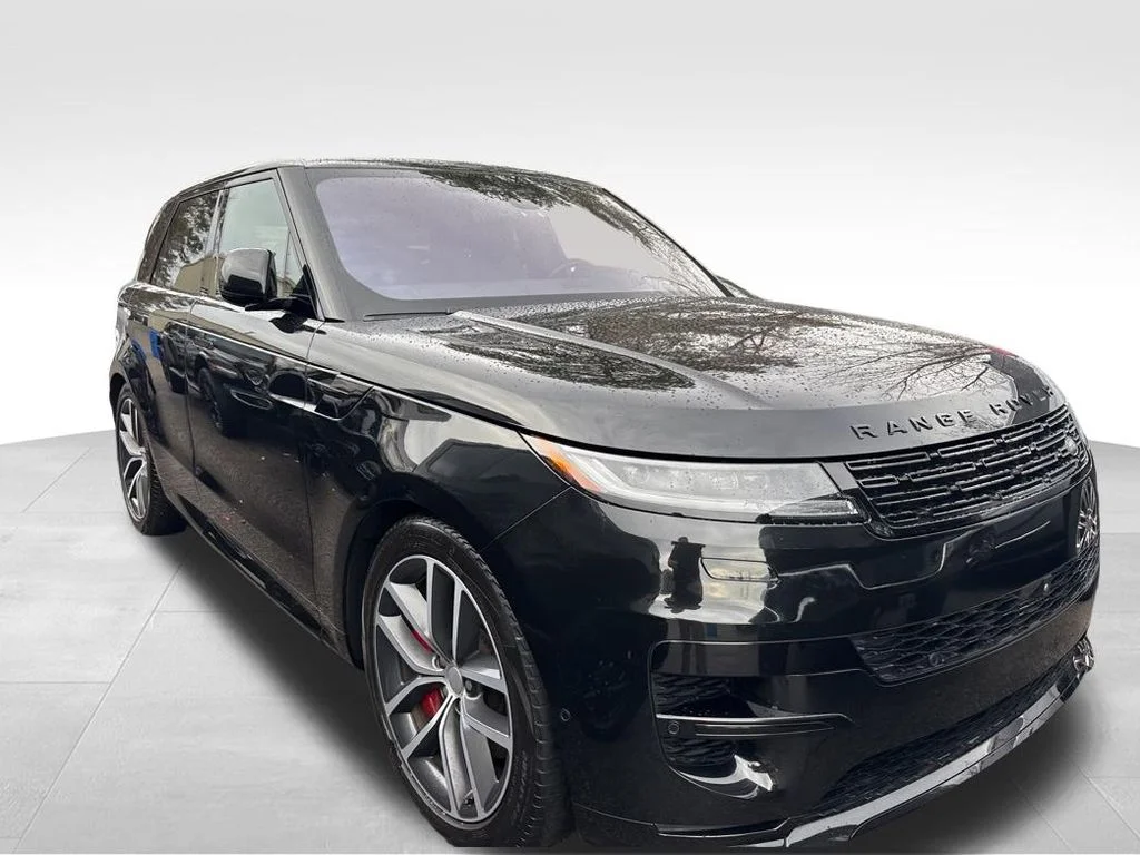Used 2023 Black Land Rover First Edition image 7