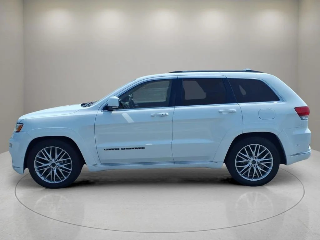 Used 2017 White Jeep Summit image 5